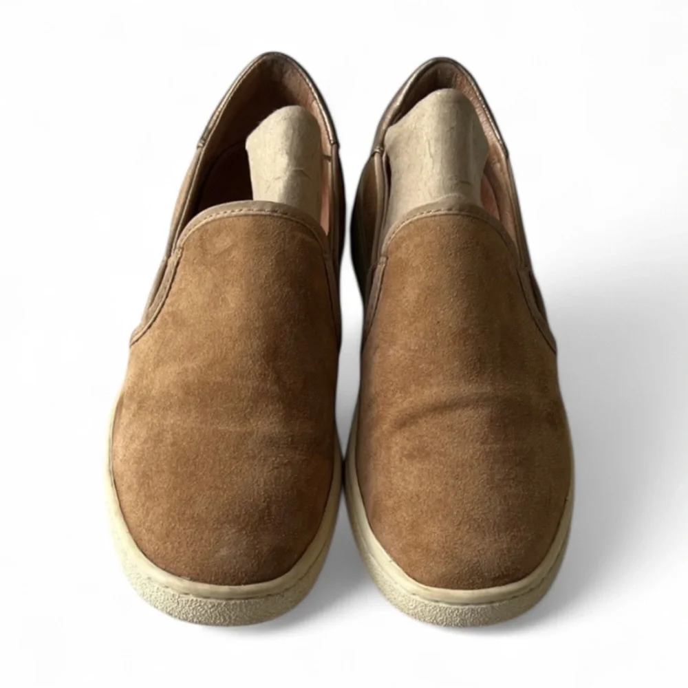 UGG Suede Tan Brown Slip-On Loafers, Women’s Sz 7.5
